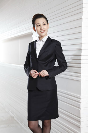 女士西服套裝